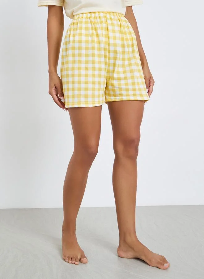 Styli  Text Print Short Sleeve T-Shirt and Shorts Set for Women | Best Price UAE